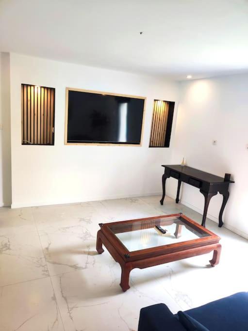 Appartement Moderne Proche Paris, Aeroport Et Disneyland Le Perreux-Sur-Marne Kültér fotó